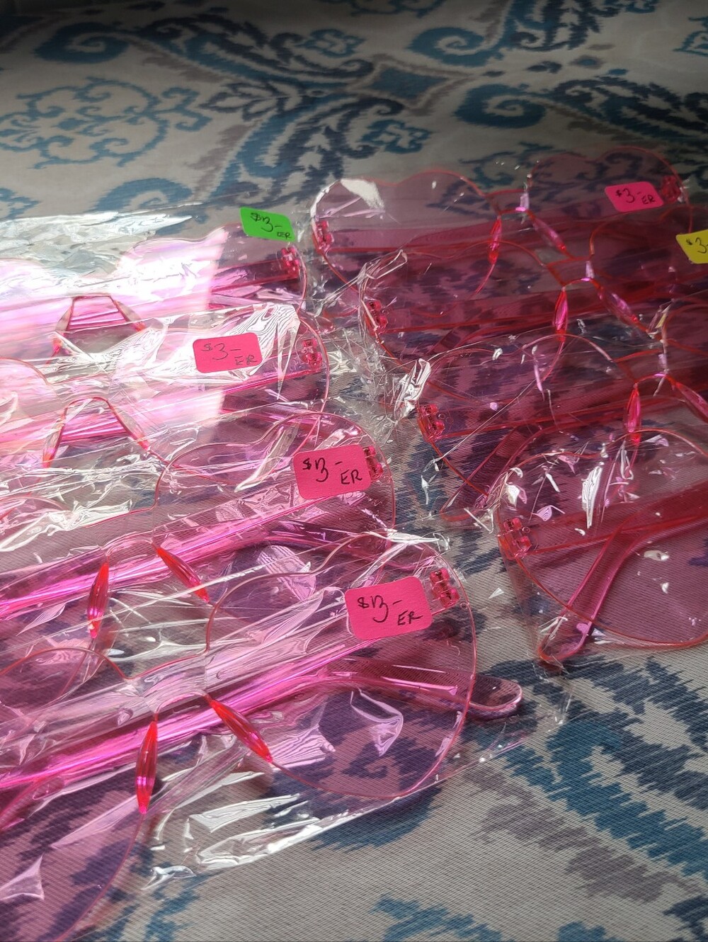 Pink heart glasses 8 Pack New - Picture 3 of 5